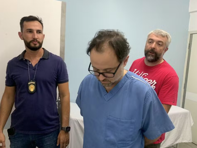 Médico suspeito de causar a morte de 42 pacientes no RS é preso em São Paulo