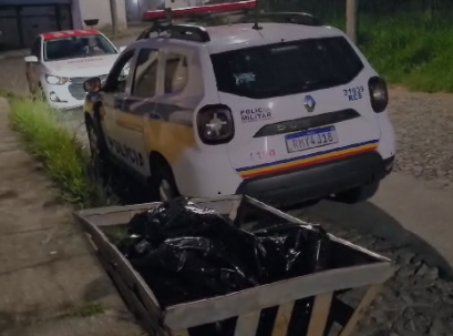 Feto é encontrado dentro de saco de lixo em Contagem, na Grande BH