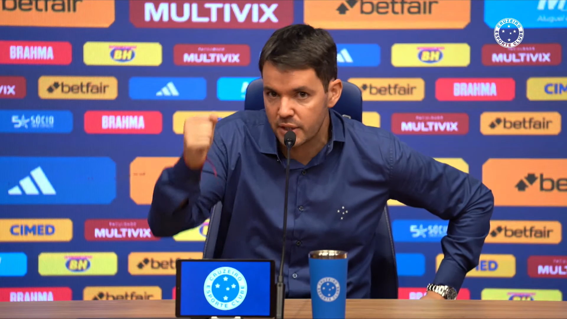 Larcamón vê qualidade no elenco do Cruzeiro? Treinador responde