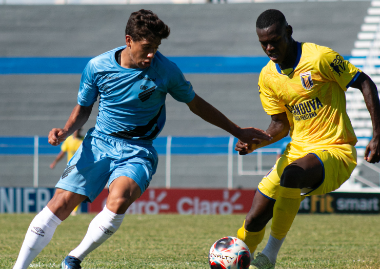 Catanduva surpreende, vence o Athletico e avança em primeiro na Copinha