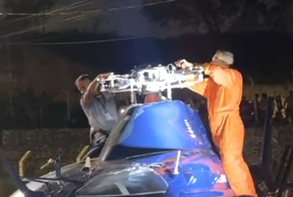 Vídeo: helicóptero da PRF será retirado da Av. Teresa Cristina ainda nesta noite