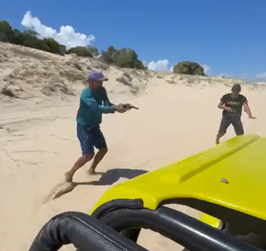 Turistas acharam que assalto durante passeio no Ceará era 'brincadeira', diz bugueiro