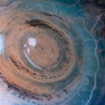 'Olho do Saara': entenda origem de misteriosa formação que é vista do espaço