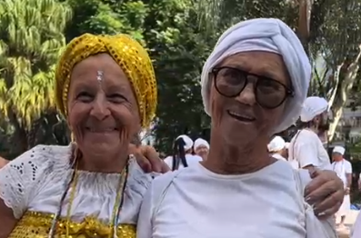 Carnaval BH 2024: corredoras, idosas integram bloco Baianas Ozadas e não desgrudam da Itatiaia