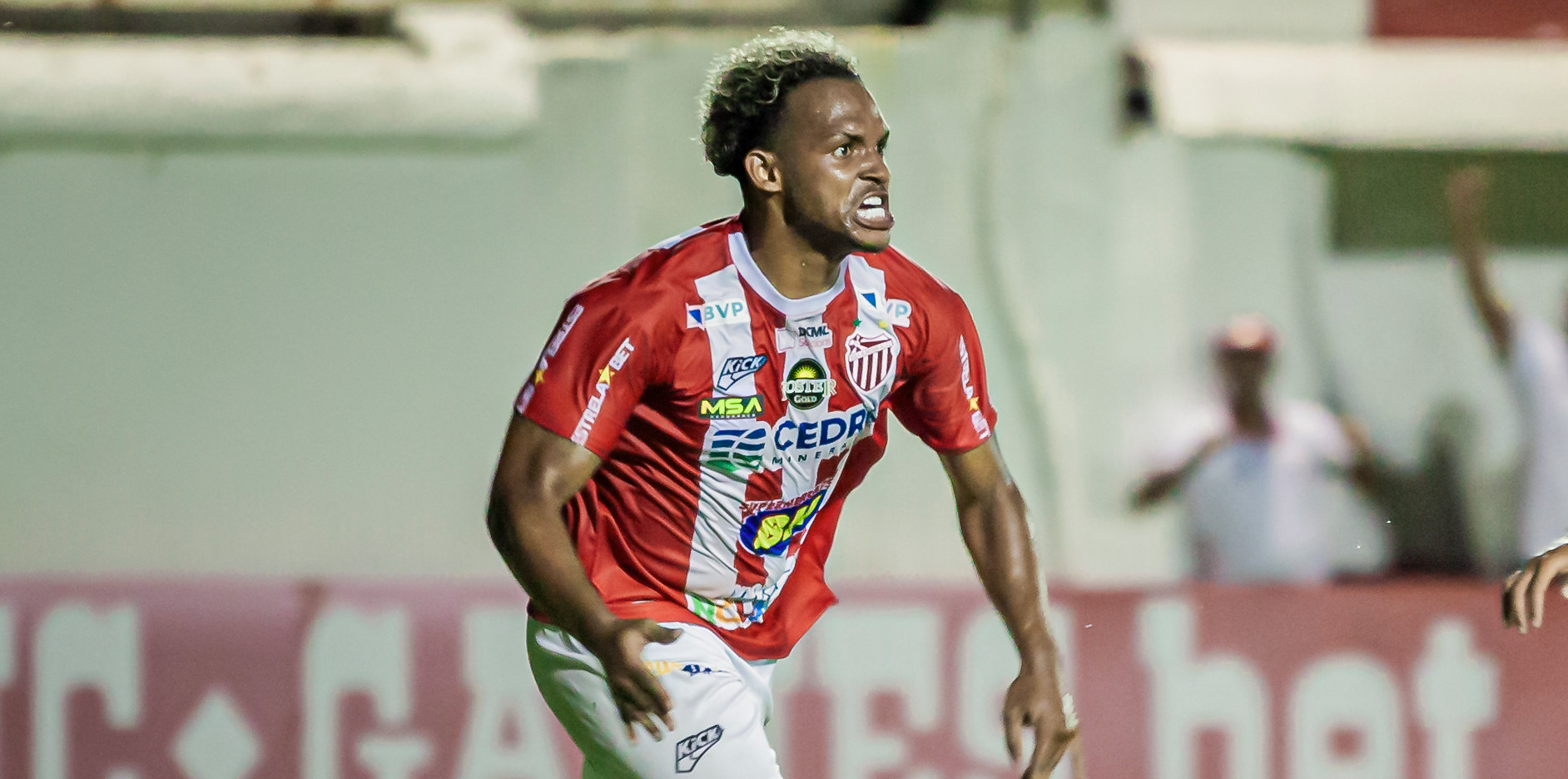 Revelação do Atlético, meia é eleito melhor em campo de jogo entre Villa Nova e América