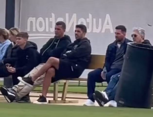 Messi e Suárez assistem a título dos filhos nos Estados Unidos