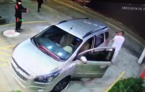 Vídeo: policial militar e filha de 19 anos morrem em tentativa de assalto em SP