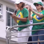 Em busca de apoio feminino, Michelle Bolsonaro discursa em ato e fala em ‘assassinato de reputações diário’