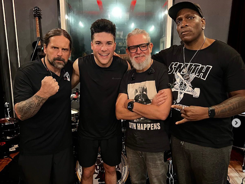 Sepultura celebra ‘vida através da morte’ na despedida em BH nesta sexta-feira (1º)