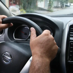 Proposta proíbe motorista de aplicativo de cobrar passageiro pelo uso do ar-condicionado