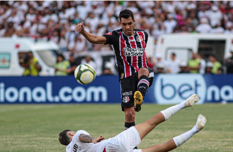 Santa Cruz cede empate ao Sport e deixa escapar vantagem na semifinal do Pernambucano