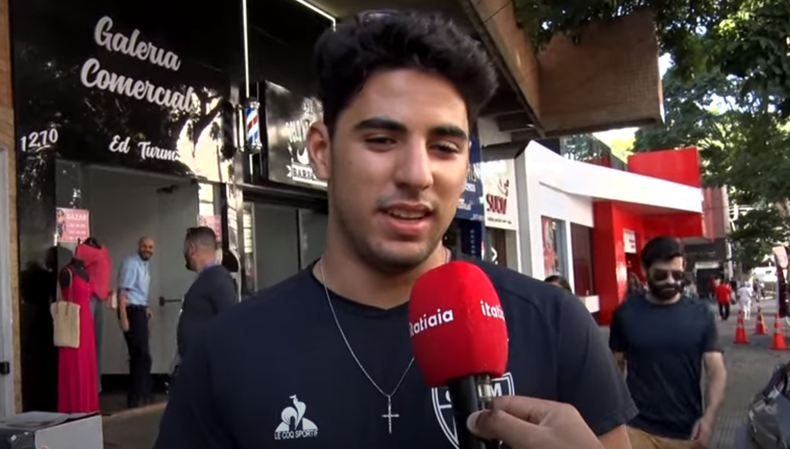 Atlético deve vender ou manter atacante Alisson? Torcedores opinam