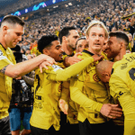 Sancho e Reus marcam, Dortmund vence o PSV e vai às quartas na Champions League