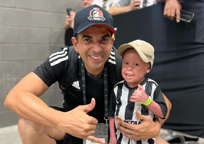 Braço-direito de Hulk dá volta por cima e conquista número expressivo no Instagram