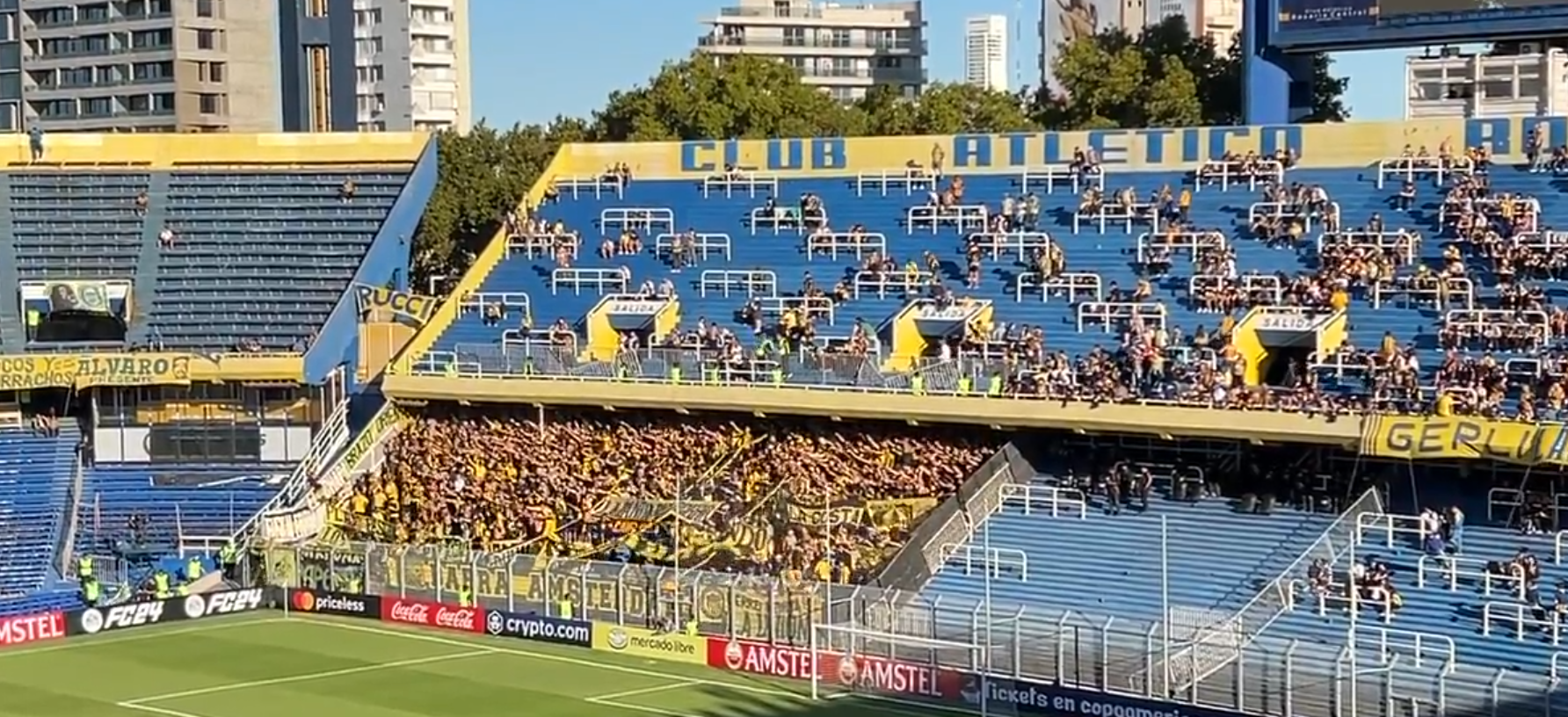 Torcidas de times do grupo do Atlético na Libertadores entram em confronto na Argentina