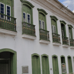 Prefeito Angelo Oswaldo articula parceria cultural com a FAOP