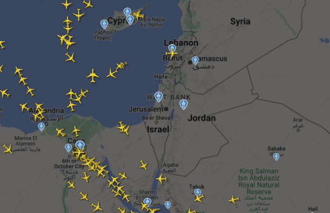 Após ataques, Israel fecha espaço aéreo até às 5h30, do horário local