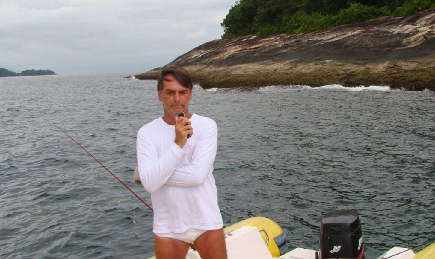 Justiça suspende multa de R$ 10 mil do Ibama a Bolsonaro por pescaria em área ecológica