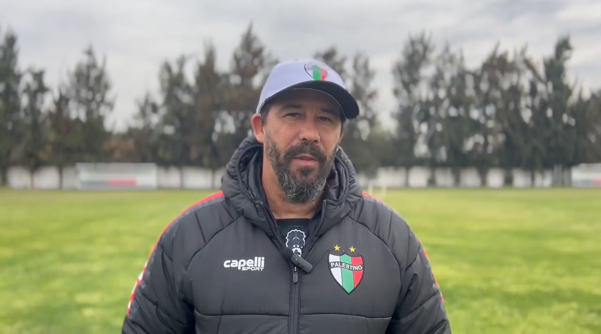 Técnico do Palestino projeta protagonismo diante do Flamengo: 'Desafio lindo'