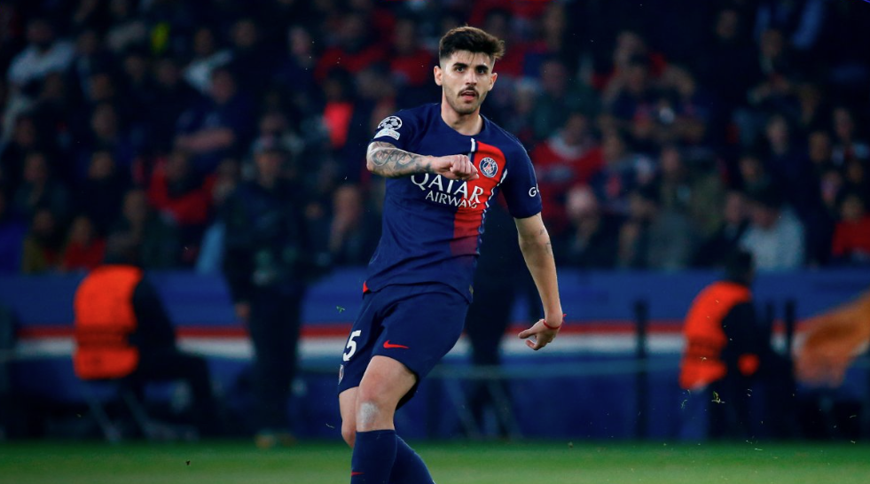 Jornal francês detona brasileiro após eliminação do PSG na Champions: 'Inexperiente'