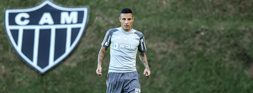 Atlético: Arana reage à convocação e revela bastidores com família