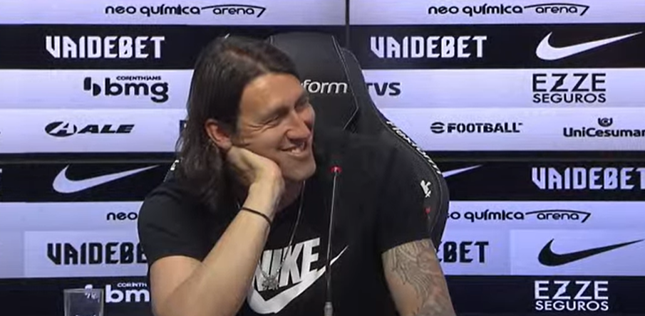 Cássio anima torcida do Cruzeiro ao deixar Corinthians: ‘Vou ser muito vitorioso onde eu for’