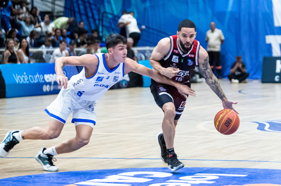 Minas se impõe, vence o Franca em casa e empata semifinal do NBB