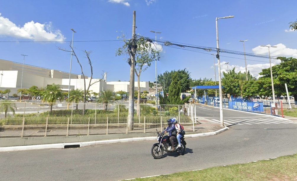 Onda de furtos e roubos de veículos na região do Minas Shopping, em BH, assusta motoristas