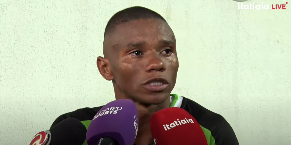 Juninho rasga elogios à torcida do América e explica invencibilidade no Independência