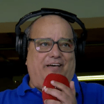 Pequetito se empolga com vitória contundente do Cruzeiro sobre o Athletico; veja