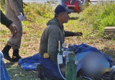 Helicóptero cai com três pessoas em Goiás; vítimas estão em estado grave