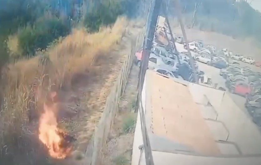 Vídeo: veja o início do incêndio que destruiu 50 veículos na Grande BH