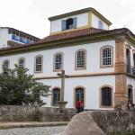 Exposição “Transbordamentos” chega ao Museu Casa dos Contos