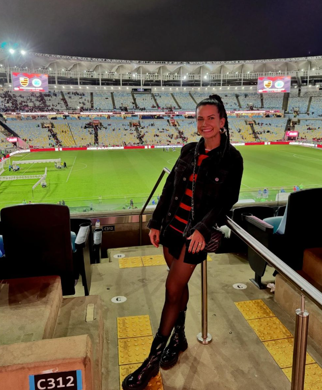 Nora de Tite mostra 'regalias' das famílias dos jogadores em dia de jogo do Flamengo no Maracanã