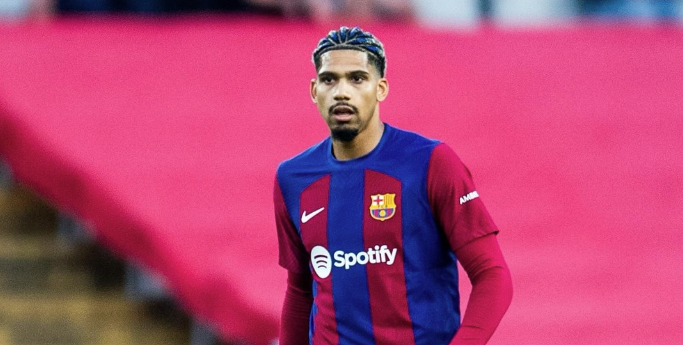 Zagueiro do Barcelona será desfalque por 4 meses após grave lesão na Copa América