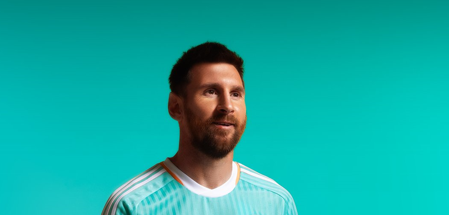 Inter Miami lança nova camisa para temporada e usa Messi como modelo; veja fotos