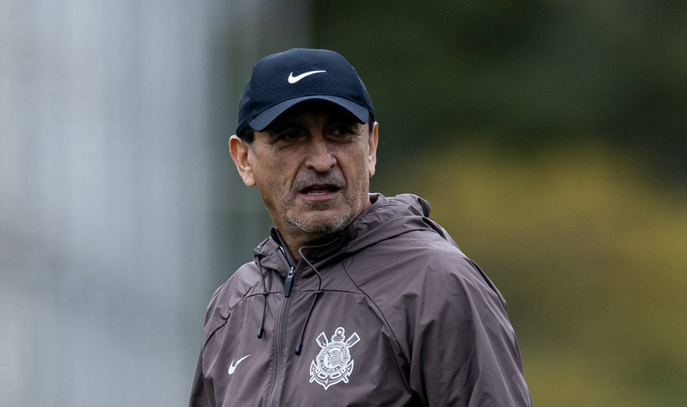 Corinthians ensaia time com três mudanças para enfrentar o Juventude; veja escalação