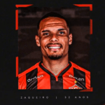 Vitória oficializa contratação de zagueiro ex-Cruzeiro