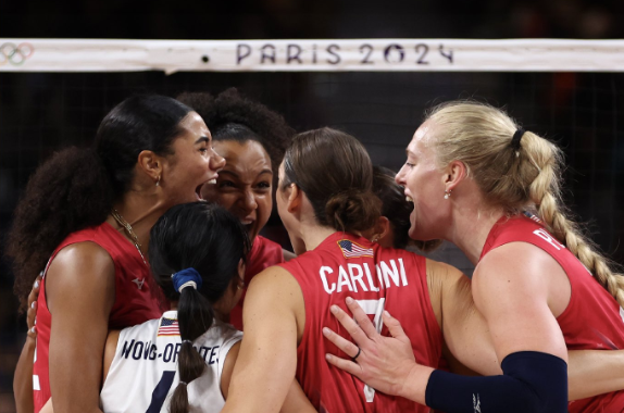 Paris 2024: EUA vencem Polônia e enfrentam o Brasil na semi do vôlei feminino