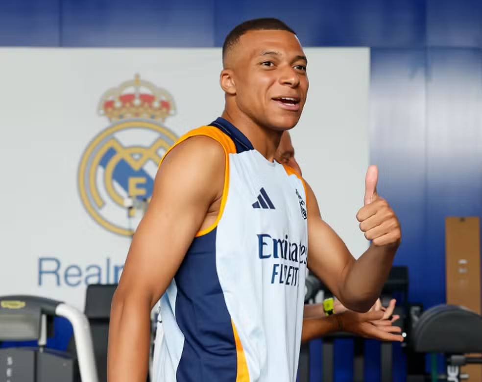 Mbappé se apresenta na Espanha e faz primeiras atividades no Real Madrid