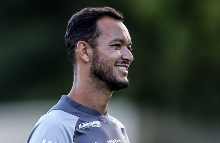 Réver se despede do Atlético após acerto com o Goiás: 'Até breve'