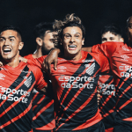 Athletico-PR volta a vencer Bragantino e avança às quartas de final da Copa do Brasil