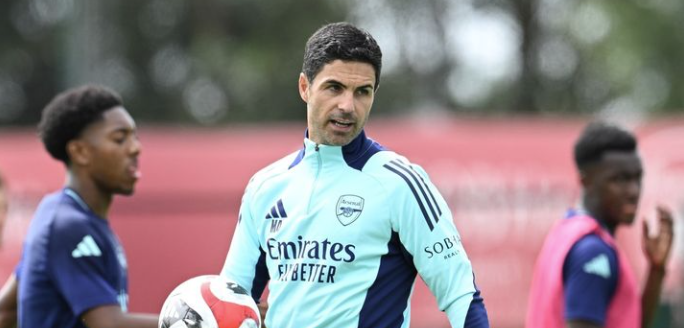 Técnico do Arsenal contrata ‘batedores de carteira’ para furtar jogadores; entenda