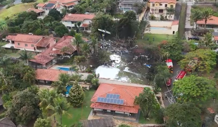 Imagens aéreas dos destroços do avião da Voepass