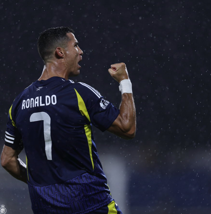 Cristiano Ronaldo marca primeiro gol na temporada e leva Al-Nassr à final da Supercopa