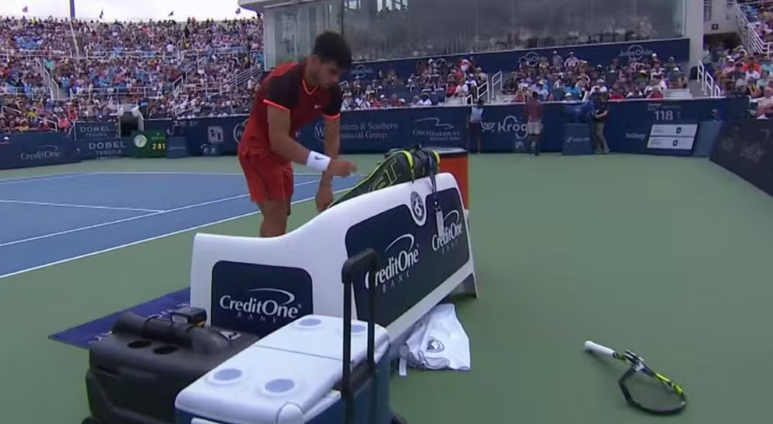 Alcaraz se desculpa por 'momento de fúria' em queda no Torneio de Cincinnati