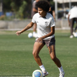 Com apoio da torcida, Corinthians busca classificação contra Bragantino pelo Brasileiro Feminino