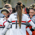 São Paulo vence Grêmio de virada e sai em vantagem nas quartas de final do Brasileiro Feminino