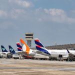 Ventos de 90 km/h cancelam mais de cem voos no Aeroporto de Congonhas, em São Paulo