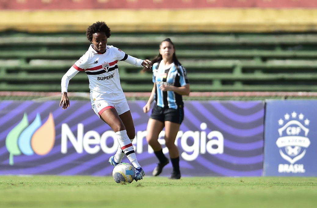 São Paulo empata com Grêmio e avança às semifinais do Brasileiro Feminino